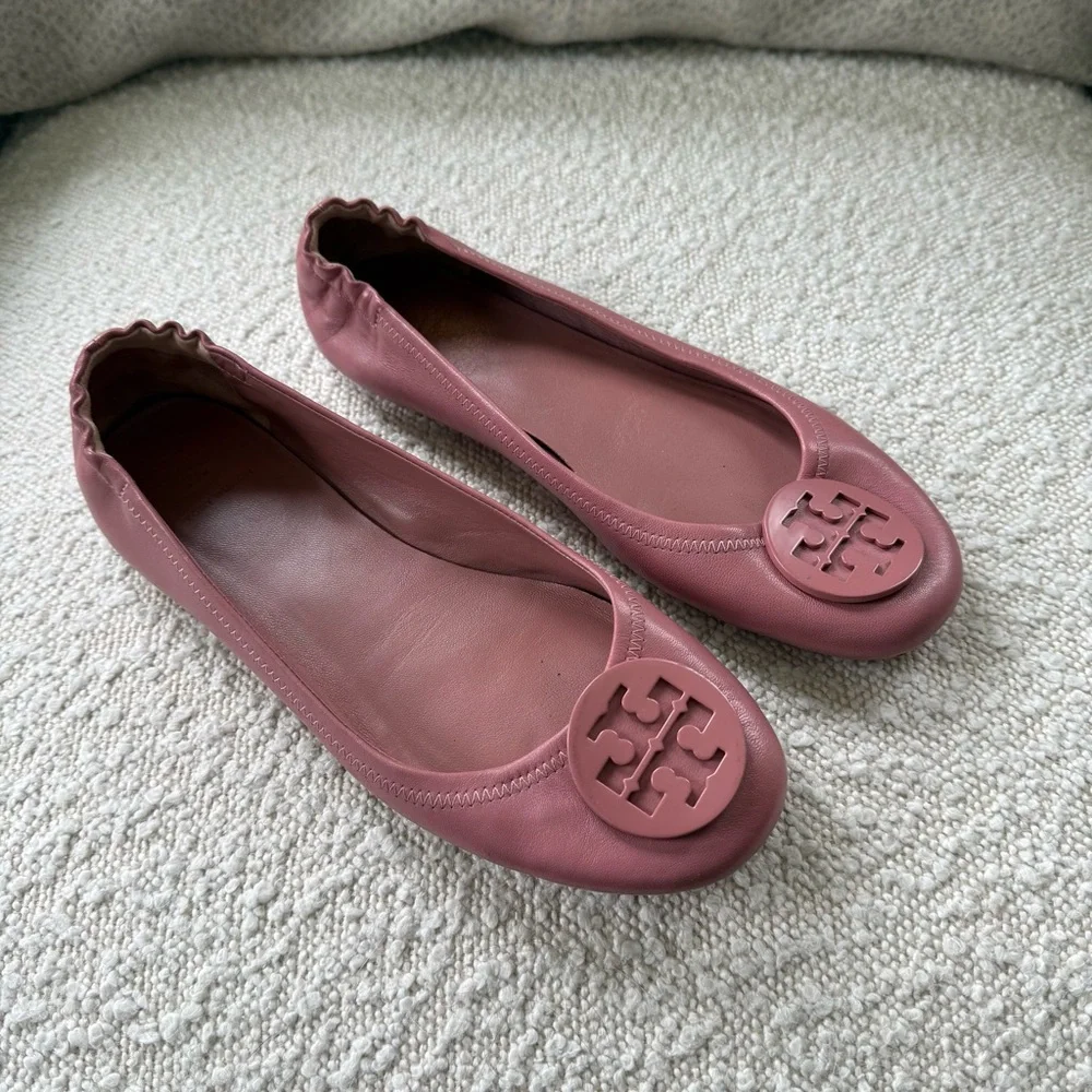 Tory Burch Reva Ballet Flats Peony Pink Logo Medallion Scrunch Back - Picture 5 of 9